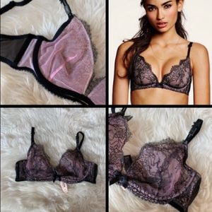 *SOLD* NWT Victoria’s Secret Very Sexy Lace Bra